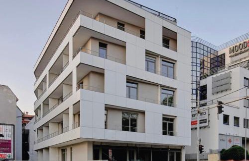 Gellert Hill Apartment | Hillside Central Apartments
