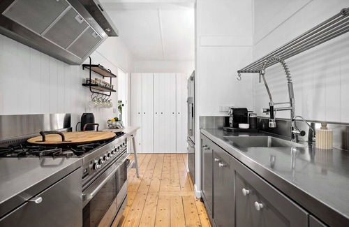 Red Hill South House | Hillside Cottage - Wineries, Pool