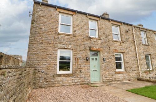 Aysgarth House | Hillside House