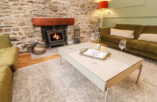 Aysgarth House | Hillside House