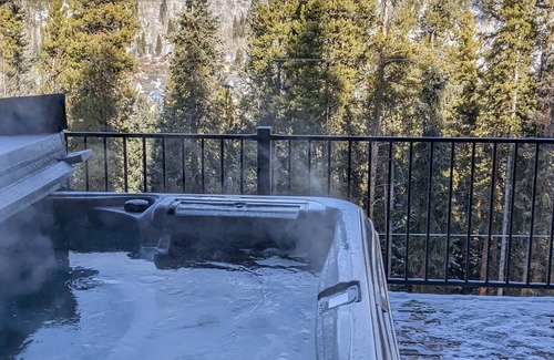 Breckenridge Heights House | Hillside Lodge - 7BR, Great Location with Views!