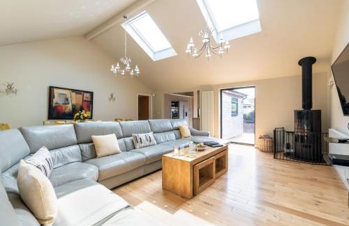 Cheddar House | Hillside Lodge, Tor Farm