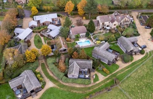 Cheddar House | Hillside Lodge, Tor Farm