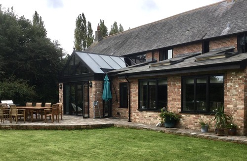 Winterborne Zelston Bed & Breakfast | Hilltop Barn