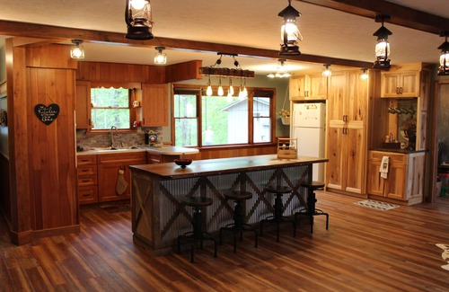 Scotland House | Hilltop Getaway on 140+ private wooded acres with trails, pond, beautiful view!
