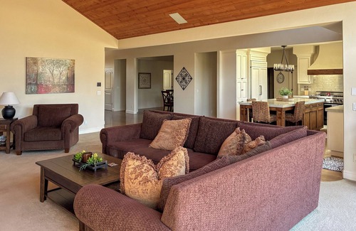 Corral de Tierra House | Hilltop House with beautiful views and lots to offer.
