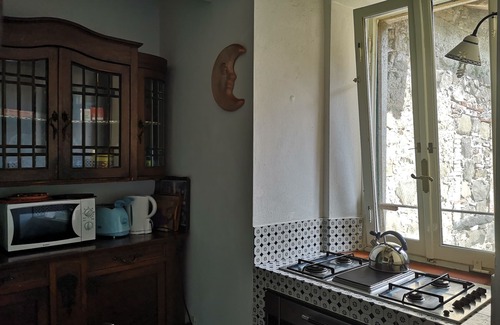 Vitiana House | Hilltop Village Lovely House with Private Pool near Bagni di Lucca and Barga
