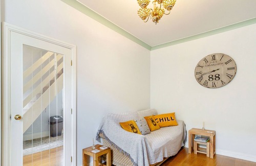 Shawforth Cottage | HILLVIEW COTTAGE, pet friendly, character holiday cottage in Bacup