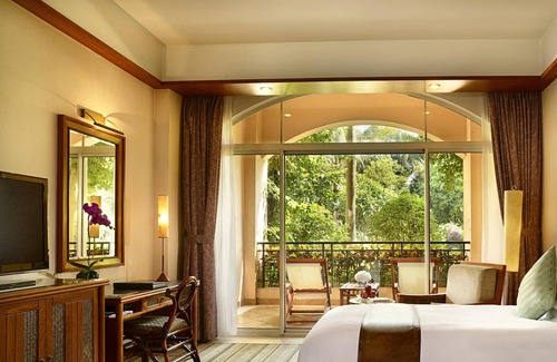 Dongguan City Center Hotel | Hillview Golf Hotel