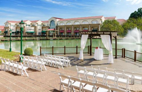 University Place Hotel | Hilton Charlotte University Place