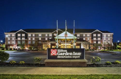 North Canton Hotel | Hilton Garden Inn Akron-Canton Airport