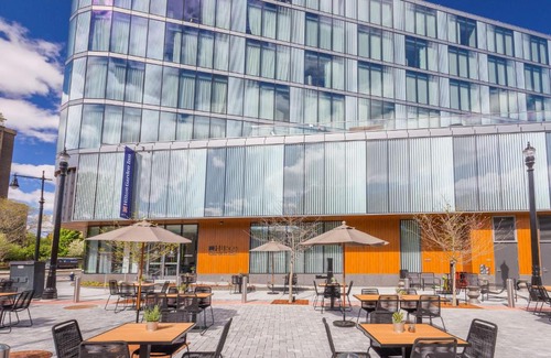 Brookline Hotel | Hilton Garden Inn Boston Brookline, Ma