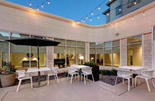 North Arlington Hotel | Hilton Garden Inn Dallas Arlington