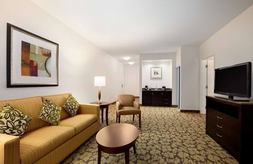 Leduc Hotel | Hilton Garden Inn Edmonton International Airport