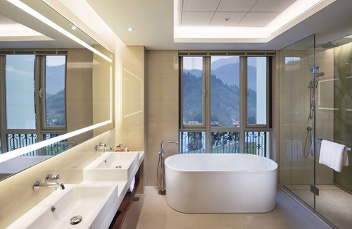 Yuhang District Hotel | Hilton Garden Inn Hangzhou Lu'niao