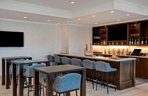 Riverview Hotel | Hilton Garden Inn Kansas City/Kansas