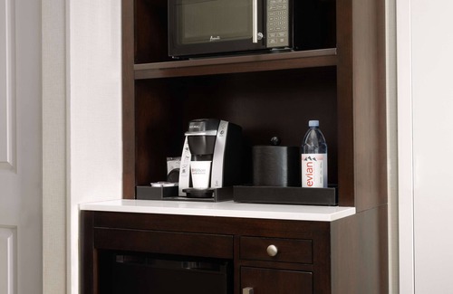 North Redondo Hotel | Hilton Garden Inn Los Angeles/Redondo Beach