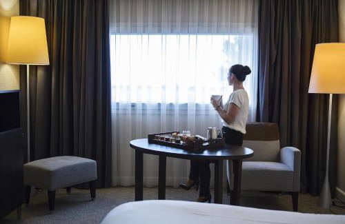Vitrolles Hotel | Hilton Garden Inn Marseille Provence Airport