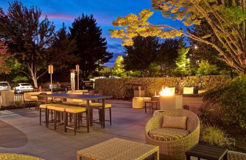 Five Oaks Hotel | Hilton Garden Inn Portland/Beaverton