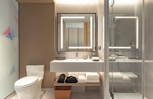 Shajing Hotel | Hilton Garden Inn Shenzhen World Exhibition & Convention Center