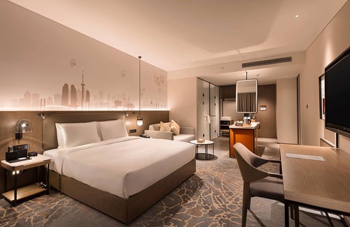 Yunlong District Hotel | Hilton Garden Inn Xuzhou, China