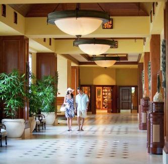 Waikiki Resort | Hilton Grand Vacations Club Grand Waikikian Honolulu