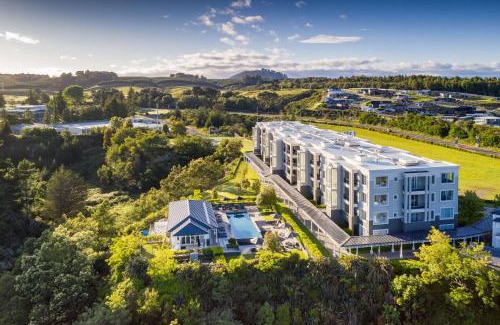 Hilltop Hotel | Hilton Lake Taupo