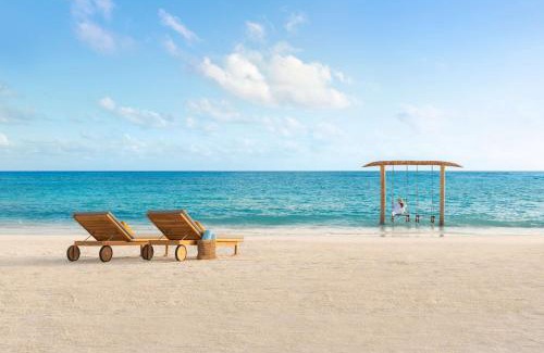 Kuda Vattaru Resort | Hilton Maldives Amingiri Resort & Spa