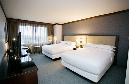 West Bloomington Hotel | Hilton Minneapolis/Bloomington