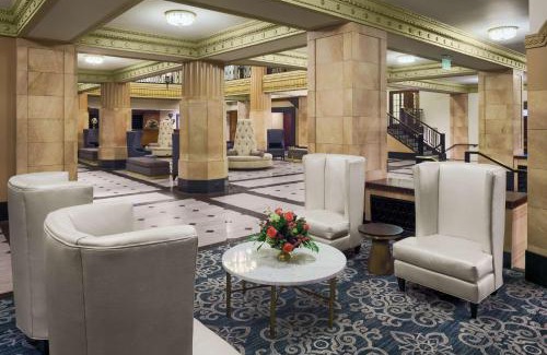 Power and Light District Hotel | Hilton President Kansas City