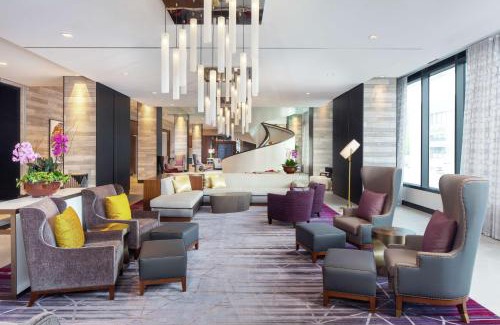 Downtown Hotel | Hilton Rochester Mayo Clinic Area