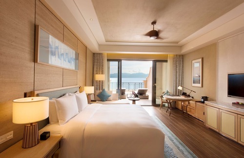 Chengjiang County Resort | Hilton Yuxi Fuxian Lake