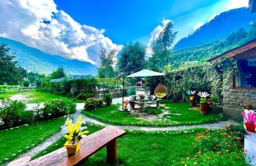 Katghora Hotel | Himalayan Hill Queen Resort, Manali - A Riverside Retreat