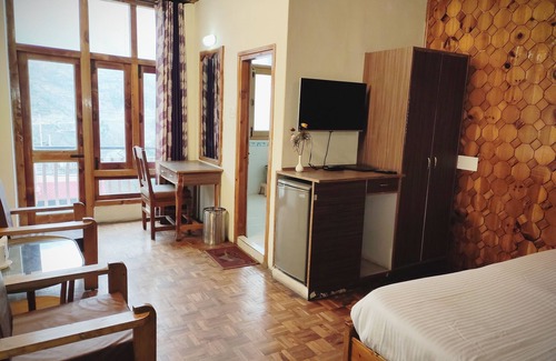 Mohal Hotel | HimalayanHamlet ValleyView