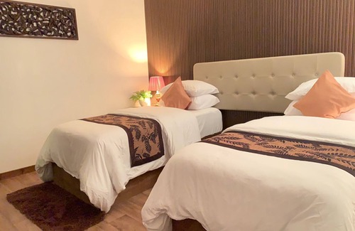 Hanimaadhoo Hotel | Himeyn Beach Inn Ocho Homes