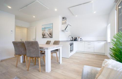 Suederhafen Apartment | Himmelreich - Helle & moderne Ferienwohnung am Meer