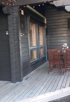 Jamsa House | HIMOS Edullista majoittumista keskellä palveluja ilman lisäkuluja KOIVULA 25, lue INFO