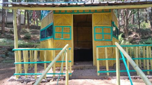 Dharamshala Bed & Breakfast | Himtrek Stays,Mcleodganj