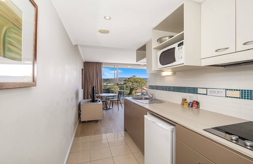Ettalong Beach House | HINTERLAND LUXURY - 1 Bedroom Hinterland View Apt