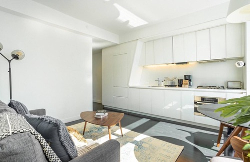 Financial District Apartment | Hip Financial District 1BR w/W/D & Gym, by Blueground