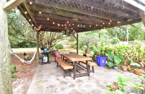 Charleston House | Hip Island House