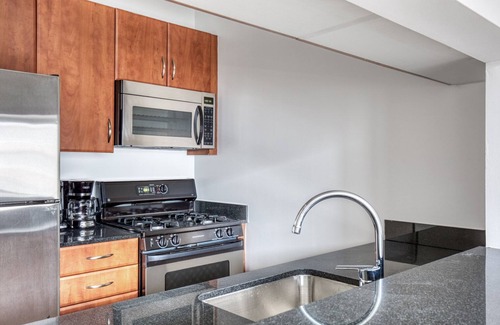 Kips Bay Apartment | Hip Kips Bay 1BR w/Gym & Doorman nr Empire State Building, by Blueground