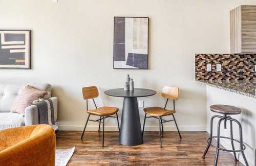 City Park West Apartment | Hip Uptown 1BR w/ W/D & Juliette balconies, near Zoo, by Blueground