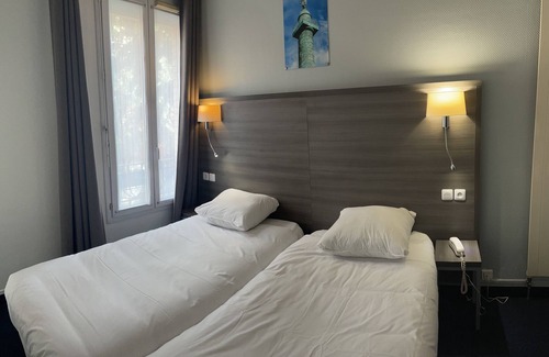 Saint-Fargeau Hotel | Hipotel Lilas Gambetta