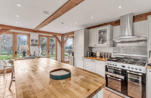 Chipping Campden House | Hiron's Piece - Hot Tub Packages Available
