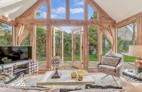 Chipping Campden House | Hiron's Piece - Hot Tub Packages Available
