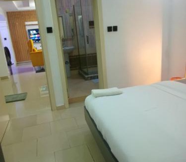 Oshodi-Isolo Apartment | His Royal Glamour Apartments