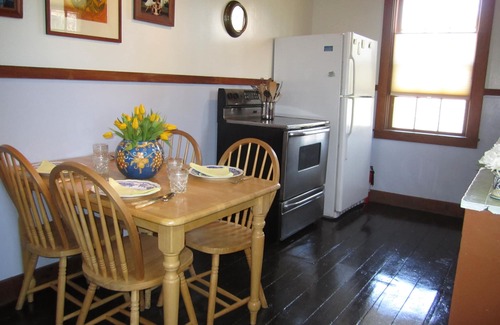 West Dennis House | Historic 1830 Greek Revival Carriage House/Artist Retreat