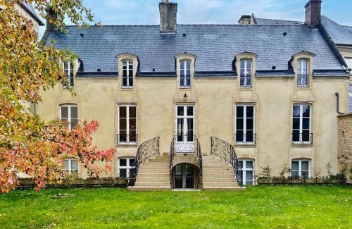 Bayeux Villa | Historic 18th-Century Mansion - 3 BR - Bayeux - Garden & Museums Nearby