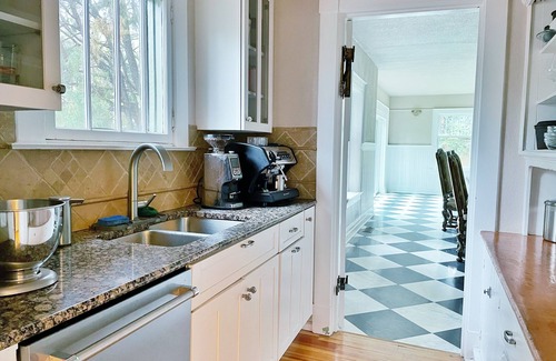 Broadmoor House | Historic 5-Bedroom Estate, steps from Broadmoor Hotel